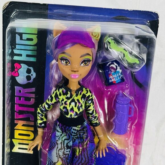 Monster High Scare-Adise Island Clawdeen Wolf Fashion Doll With Swimsuit - Picture 5 of 9
